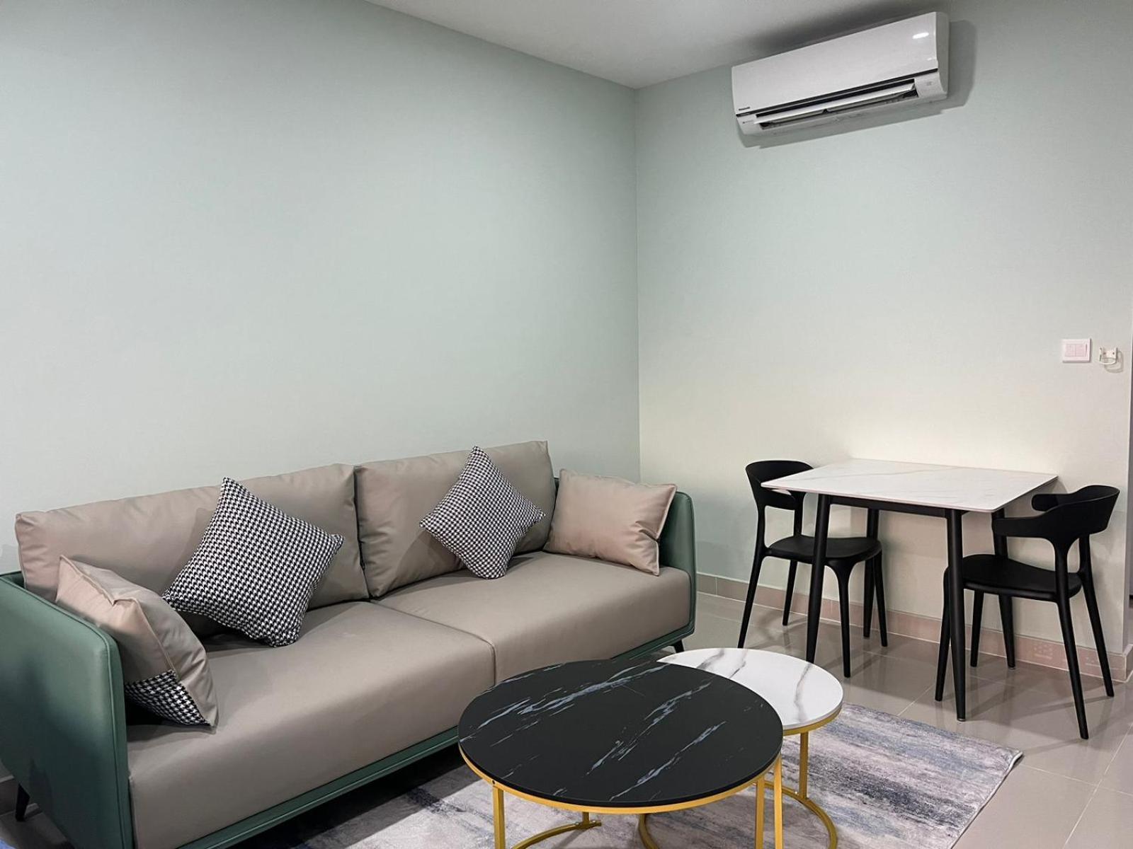 The Peak Residence, Multi-apartment By Emma * プノンペン
