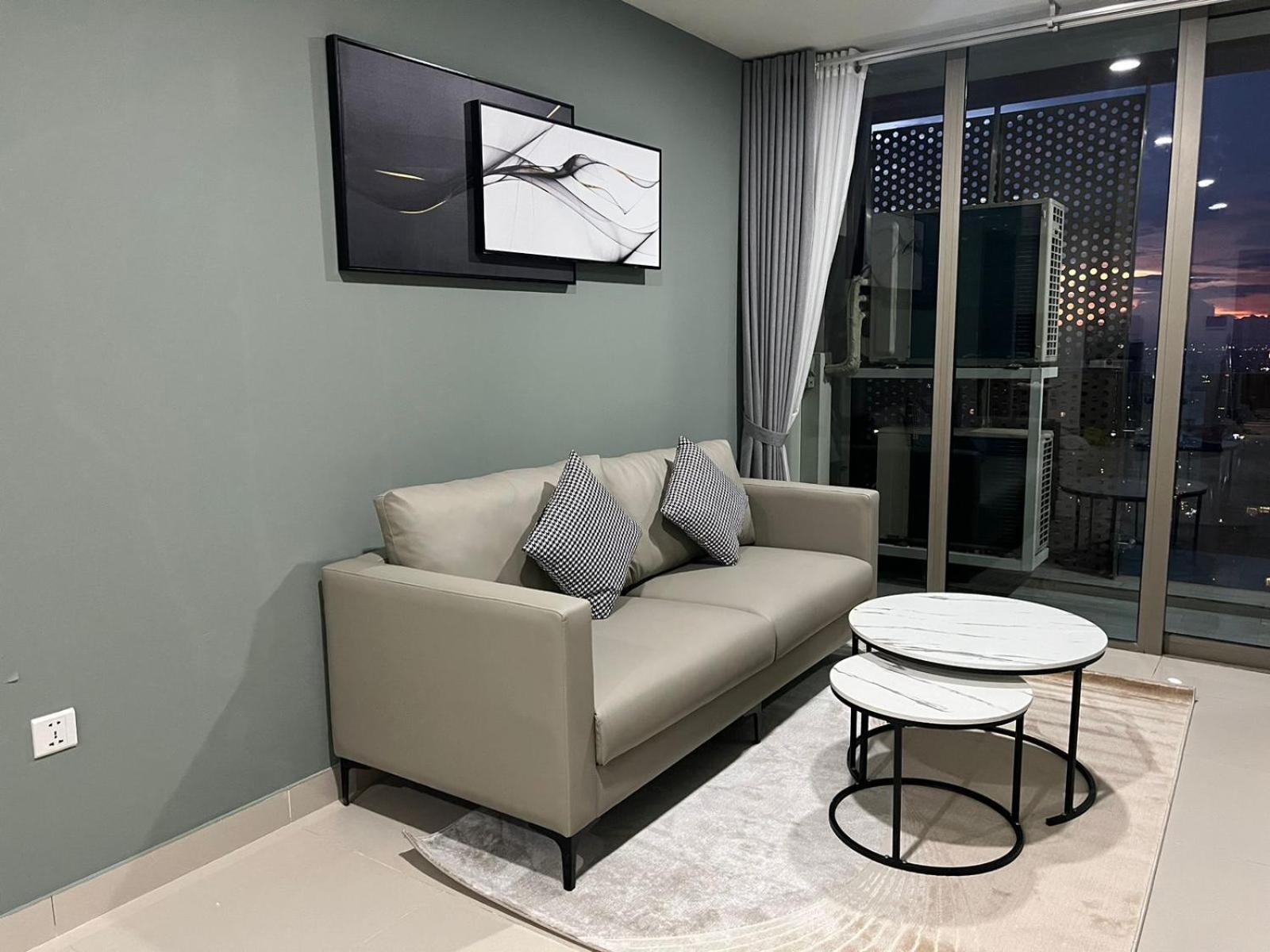 The Peak Residence, Multi-apartment By Emma アパート